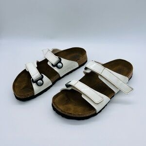 BIRKIES UNISEX WHITE VELCRO SLIP ON SANDALS SIZE W6 M4